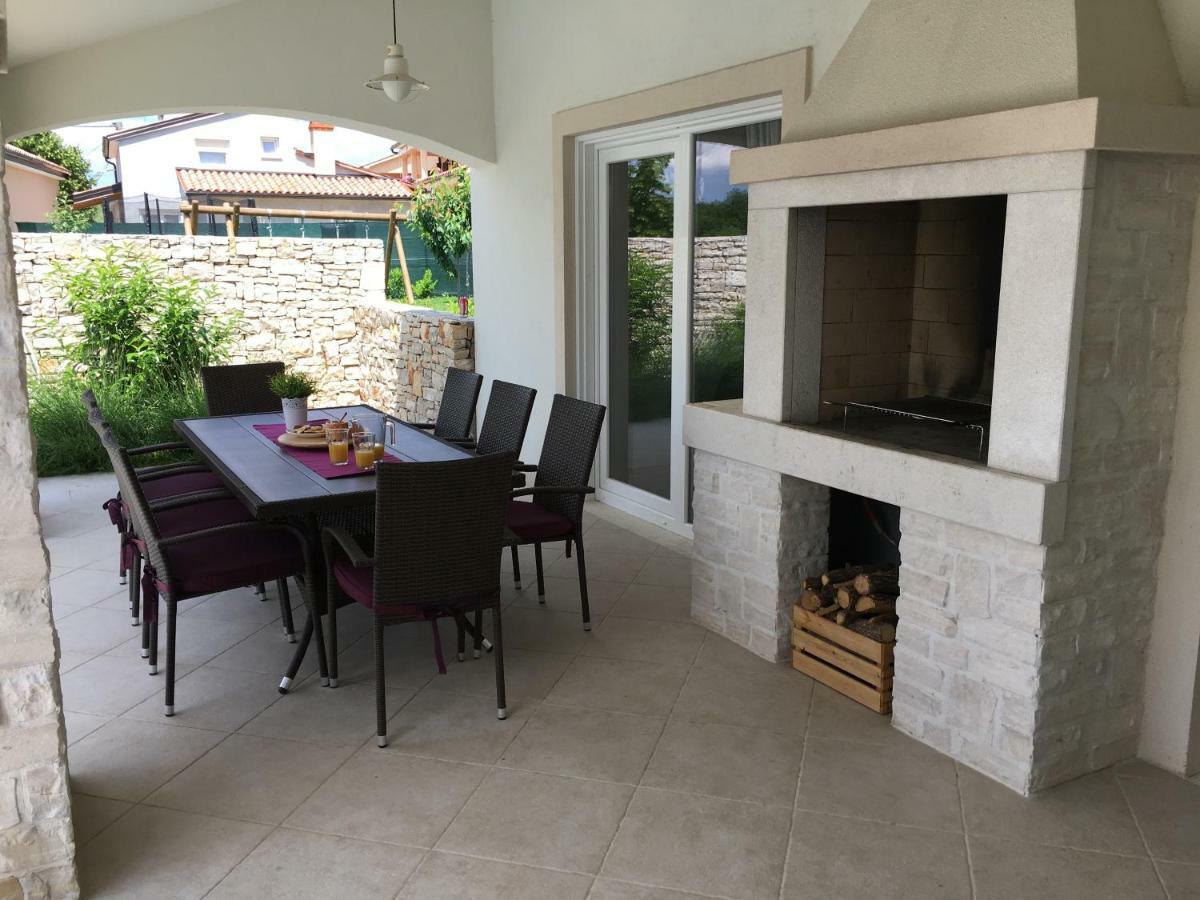 Villa Blanca With A Heated Private Pool Ruzici  Bagian luar foto